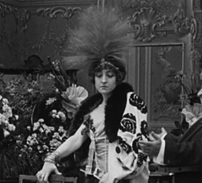 Ma-lamor-mio-1913-Lyda-tall-hat